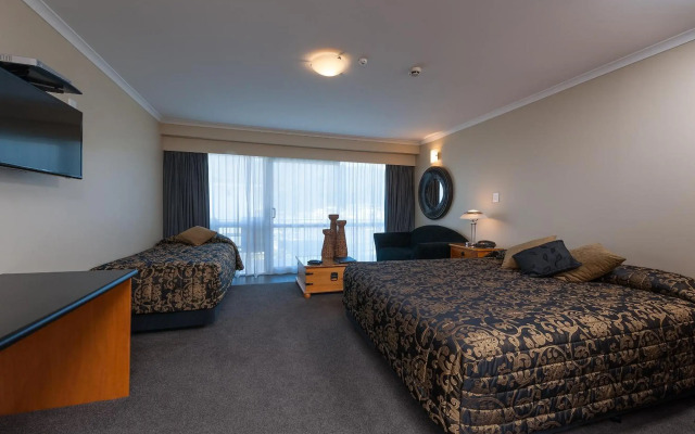 Picton Beachcomber Inn