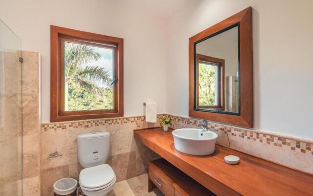 Amazing Villa With Ocean View at Puerto Bahia E6