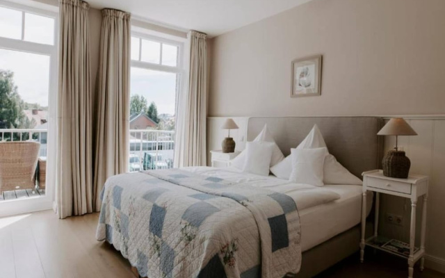 Heikendorf Double Room Land Side MS Europa