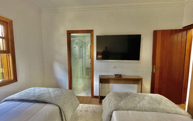 Casa Três Rios - Campos do Jordão