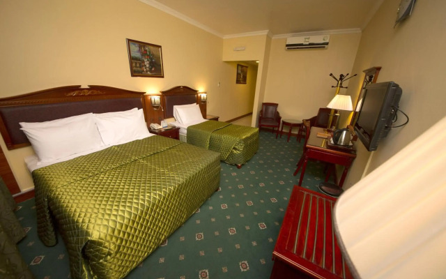 Mount Royal Hotel