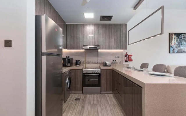 1BR view in a luxurious home