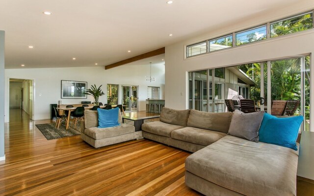 Rosewood House - sweeping ocean views