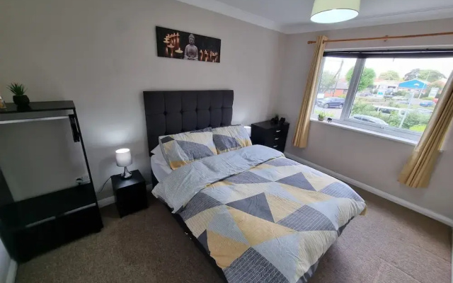 360 Serviced Accommodations - Swan Path Retreat - 2 Bedroom Apartment