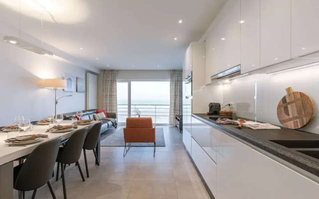 Sea View Apartment With Parking