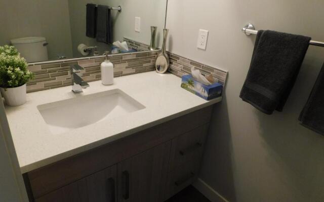 Three-Bedroom House with Balcony #33 Sunalta Downtown