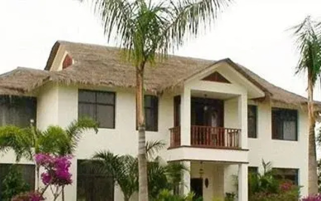 Ganlanba Spa & Resort Hotel