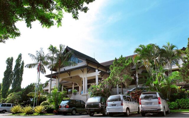 Lombok Raya Hotel