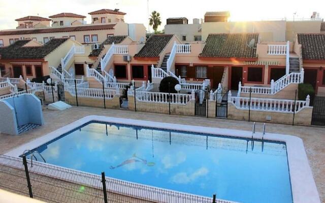 Torrevieja : Appart 1st floor with pool view