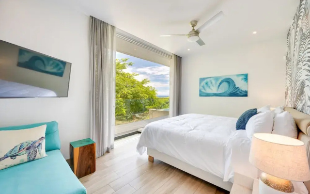 Luxury Villa: Hot Tub: Ocean Views: Fully Staffed