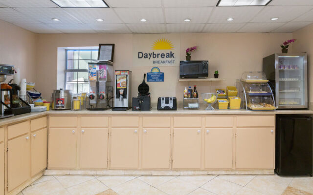 Days Inn Waycross