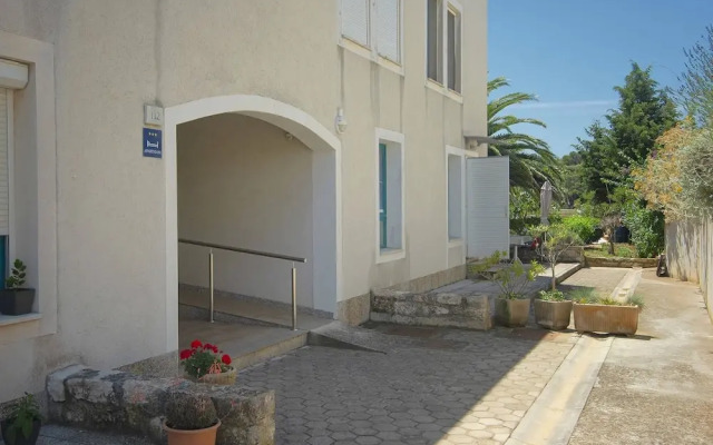 Airconditioned Studio Apartment With Seaview