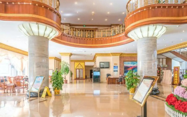 Golden Phoenix Hotel