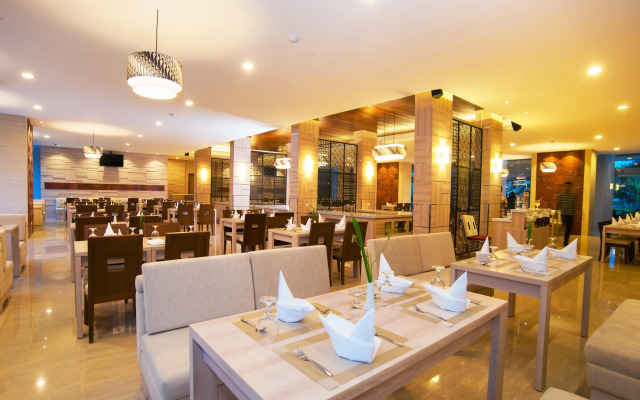 Lombok Raya Hotel