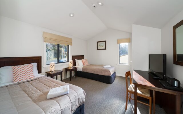 Lakeside by Harcourts