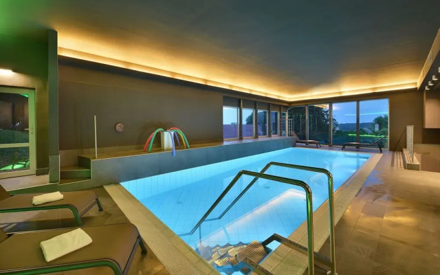 Chateau Loucen Garden Retreat
