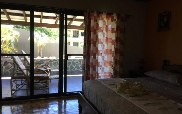 TipTop Hotel, Resto and Delishop