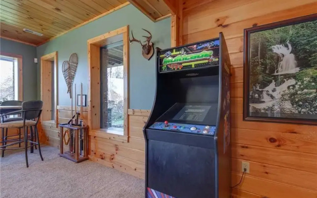 Lookout Lodge - Five Bedroom Cabin