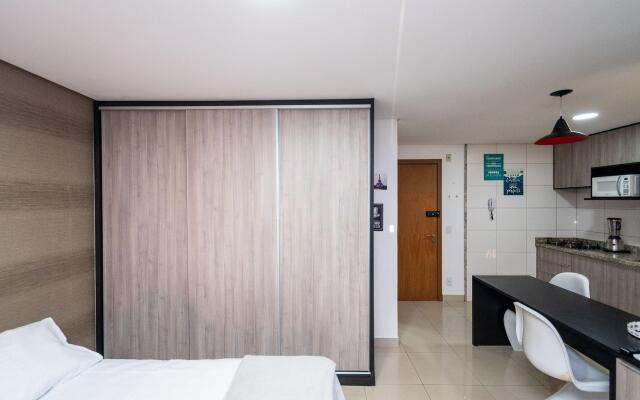 Flat com varanda no Setor Bueno - TH01403