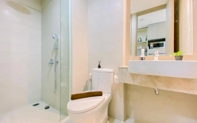 Good Place And Strategic Studio Gold Coast Apartment Pik