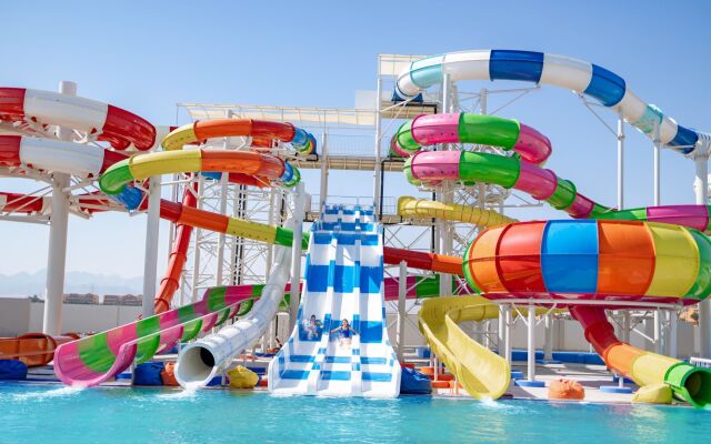 Mövenpick Waterpark Resort & Spa Soma Bay