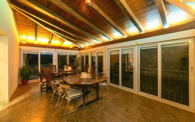 Mira Holiday Home
