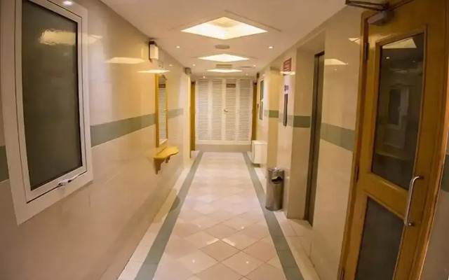 Premiere Hotel Apartments
