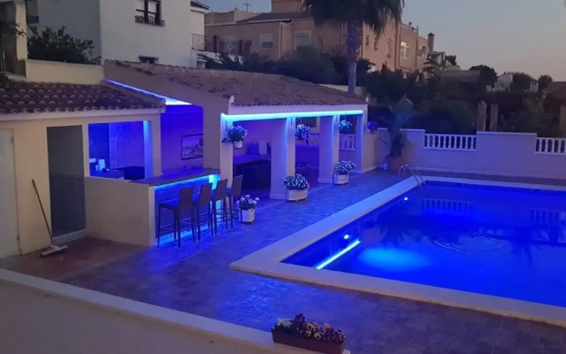 Large Luxurious Villa Urb La Escuera Private Pool