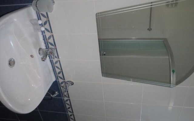 Briz-Seabreeze Hotel