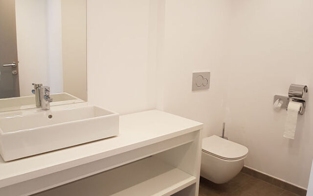 Planet Hotels One Adults Only +16