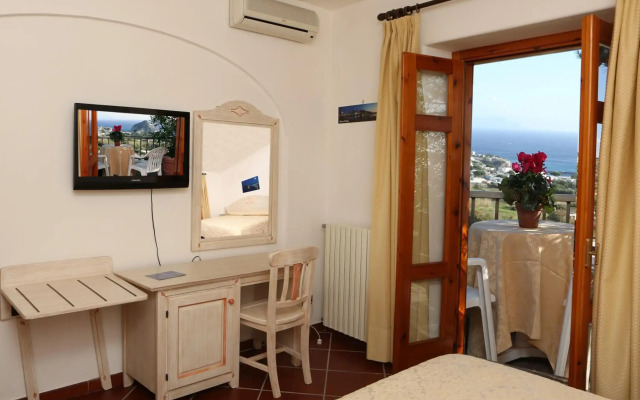 Punta Chiarito Resort