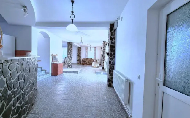 Brekner Private House