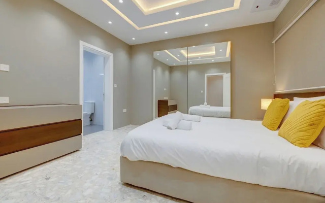 Premier Seafront Living: Ultra-luxury in Sliema