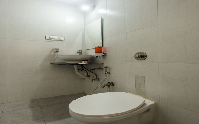 OYO 9326 Om Sai Residency