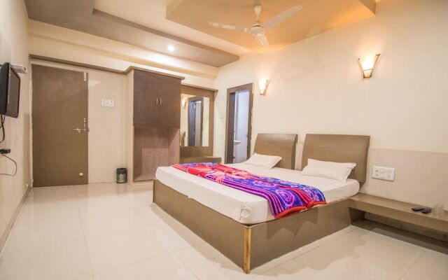 Hotel Yogiraj Palace