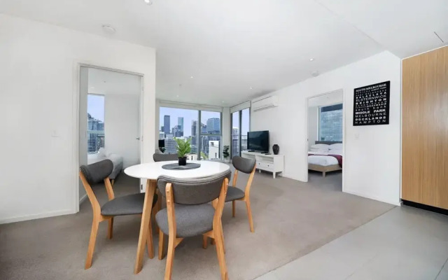 Astra Apartments - Docklands