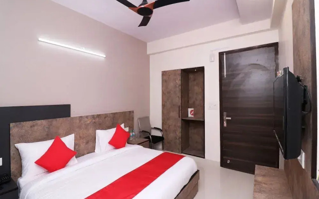 OYO Flagship 19349 Hotel Pushpanjali Residency Dwarka