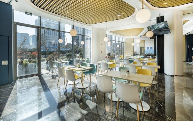 Holiday Inn Express Shanghai Pudong Zhangjiang