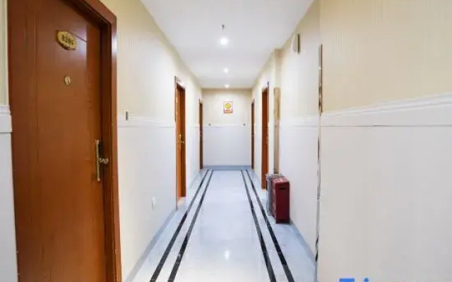 Yi Long Hua Chen Impress Business Hotel