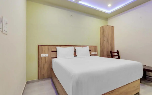 Townhouse OAK Hotel SVA