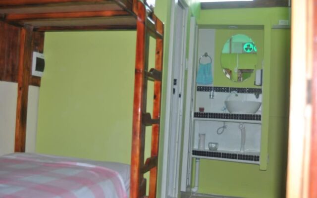 Ecoarthostal - Hostel