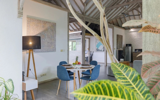 Mundaka Villa by Betterplace