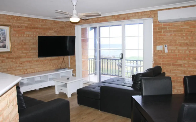 Seaspray Beach Holiday Park