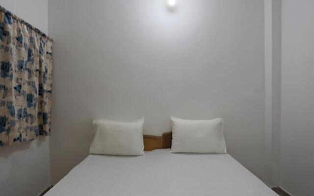 SPOT ON 46088 Hotel Black