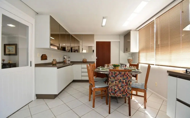 Casa com Piscina Morro das Pedras