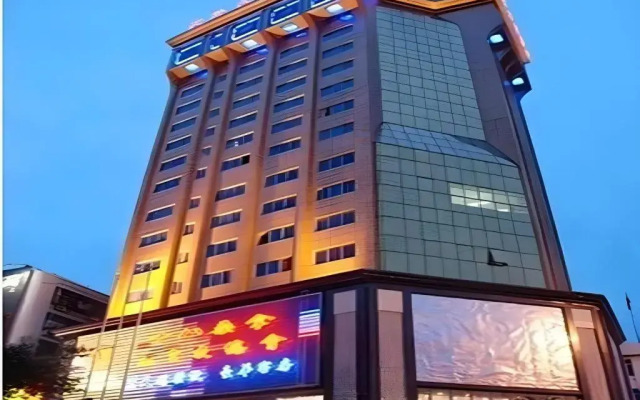 Out Sky Hotel