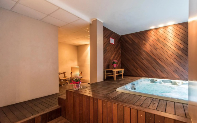 Yachting Hotel Mistral