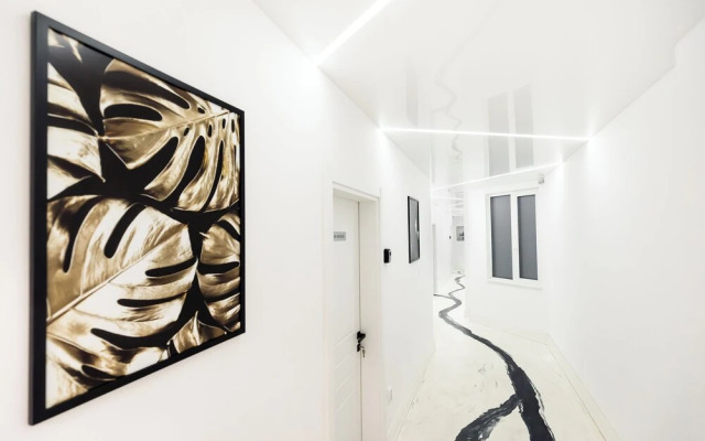 Bucharest Studio Wonderland Room