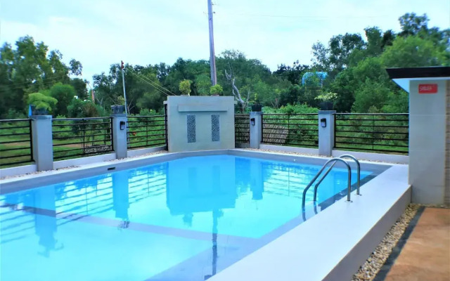 ZEN Rooms Greenfields Inn Bohol