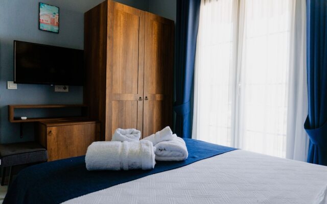 Cati Hotel Boutique Plus